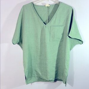 Pale Minty Green V-Neck Top, Bibi, small/medium, oversized